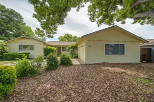 950 Trestle Glen Way, Sacramento, CA 95831 - Photo 2