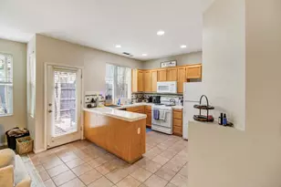 840 27th St, Sacramento, CA 95816 - Photo 18