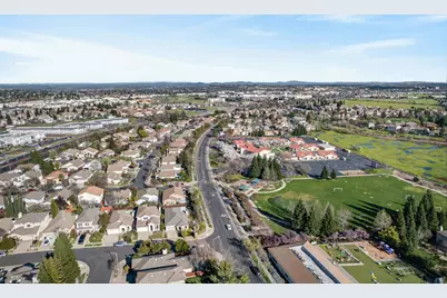 109 Hawk Crest Way, Roseville, CA 95678 - Photo 84