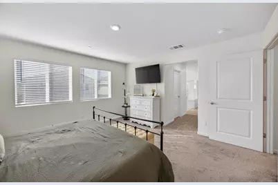 3827 Havenparke Way, Sacramento, CA 95834 - Photo 32