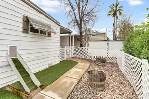 Cedarwood Ln, Citrus Heights, CA 95610 - Photo 38