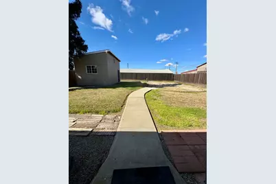 205 Orchard Avenue, Modesto, CA 95354 - Photo 22