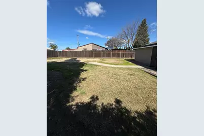 205 Orchard Avenue, Modesto, CA 95354 - Photo 26