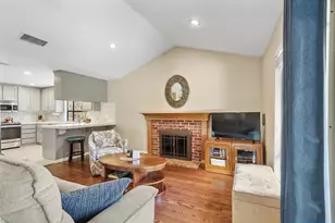 7928 Amalfi Way, Fair Oaks, CA 95628 - Photo 10