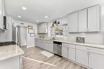 7125 Calvin Drive, Citrus Heights, CA 95621 - Photo 14