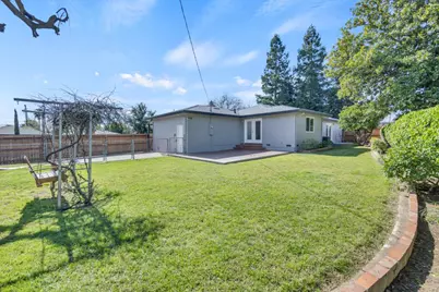 1900 Flowers Street, Sacramento, CA 95825 - Photo 34