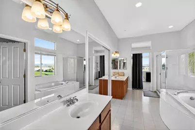 33318 Merganser Court, Woodland, CA 95695 - Photo 38