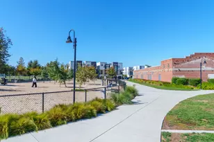 467 Tailoff Ln, Sacramento, CA 95818 - Photo 44