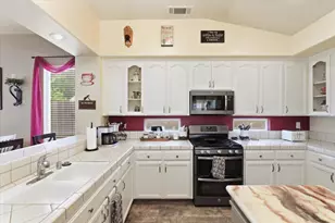 2681 Ponderosa Dr, Lodi, CA 95242 - Photo 16