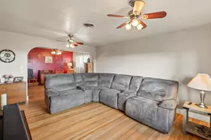 10695 Calvine Rd, Sacramento, CA 95830 - Photo 8