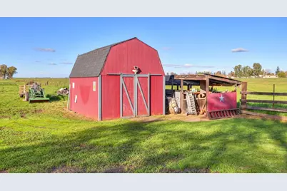 10695 Calvine Road, Sacramento, CA 95830 - Photo 60