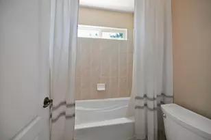 9 Waters Cove Ct, Sacramento, CA 95831 - Photo 30