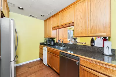 4061 Cornelia Way, North Highlands, CA 95660 - Photo 18