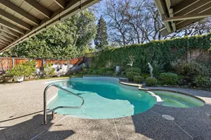 1184 Smoke River Way, Sacramento, CA 95831 - Photo 32