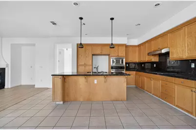 5914 Silveroak Circle, Stockton, CA 95219 - Photo 8