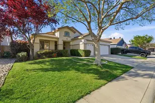 1741 Bamboo St, Roseville, CA 95747 - Photo 2