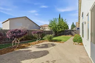 1741 Bamboo St, Roseville, CA 95747 - Photo 36