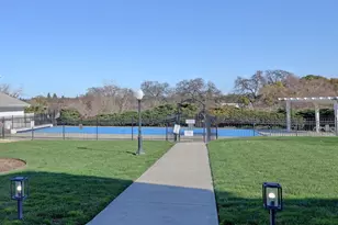 Kirkwood Dr, Roseville, CA 95678 - Photo 46