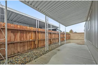 335 Hickorywood Lane #335, Bakersfield, CA 93308 - Photo 2