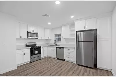 335 Hickorywood Lane #335, Bakersfield, CA 93308 - Photo 12