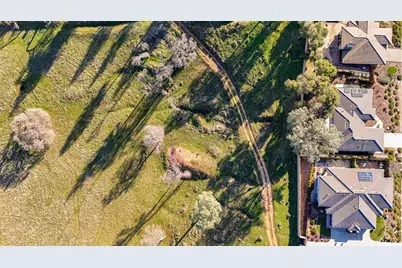 2043 Thomas Drive, Jackson, CA 95642 - Photo 2