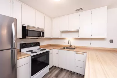 9737 Woodhollow Way, Sacramento, CA 95827 - Photo 14