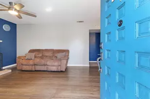 2111 Berg Ave, Sacramento, CA 95822 - Photo 6