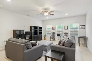 3790 Bonifacio Way, Merced, CA 95340 - Photo 6