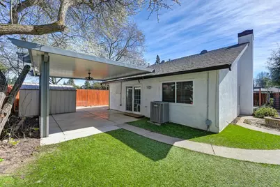 27 Waterfront Court, Sacramento, CA 95831 - Photo 20