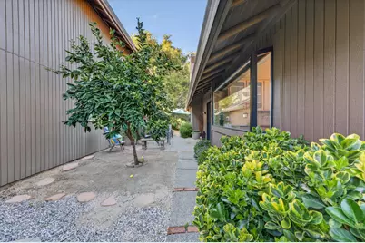 1911 Discovery Village Lane, Gold River, CA 95670 - Photo 34