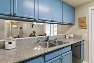 7392 Marani Way, Sacramento, CA 95831 - Photo 2