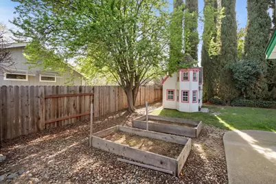 7392 Marani Way, Sacramento, CA 95831 - Photo 26