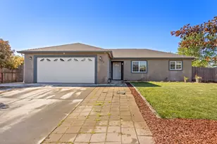 1151 Abigail Ln, Oroville, CA 95965 - Photo 2