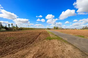 10606 Pioneer Ave, Oakdale, CA 95361 - Photo 10