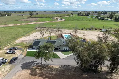 10606 Pioneer Avenue, Oakdale, CA 95361 - Photo 14