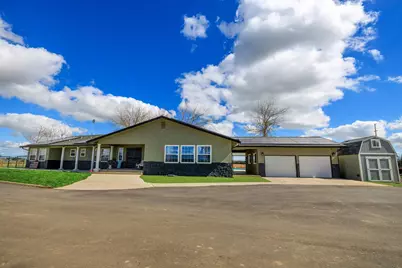 10606 Pioneer Avenue, Oakdale, CA 95361 - Photo 2