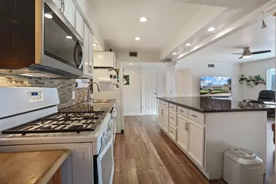 8814 Mohawk Way, Fair Oaks, CA 95628 - Photo 12