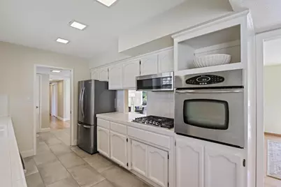 8688 Fruitwood Court, Fair Oaks, CA 95628 - Photo 14