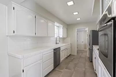 8688 Fruitwood Court, Fair Oaks, CA 95628 - Photo 12