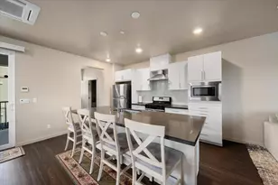 2211 3rd St, Sacramento, CA 95818 - Photo 2