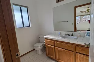 1364 Sun Tree Dr, Roseville, CA 95661 - Photo 8