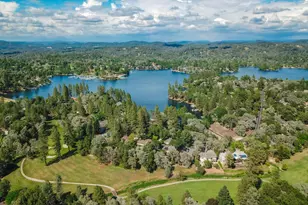 11594 Madrone Ct, Auburn, CA 95602 - Photo 2
