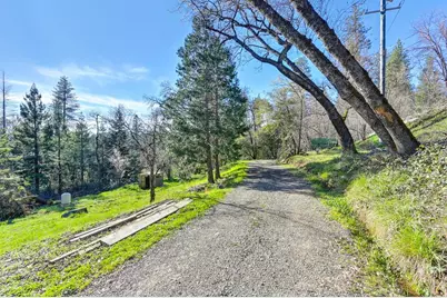 805 Country Road, Meadow Vista, CA 95722 - Photo 16