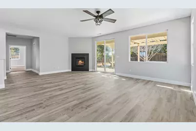 357 Wolfpack Court, Patterson, CA 95363 - Photo 10