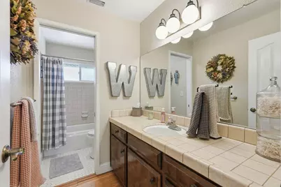 9130 Rancho Drive, Elk Grove, CA 95624 - Photo 34