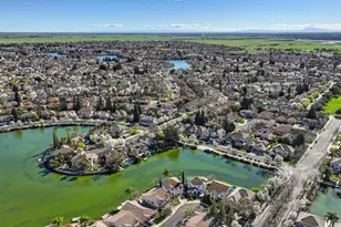 2712 Hinton Cir, Elk Grove, CA 95758 - Photo 80