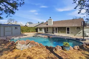 9260 Whittemore Dr, Elk Grove, CA 95624 - Photo 48