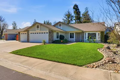 9260 Whittemore Drive, Elk Grove, CA 95624 - Photo 4