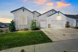 1097 Camarillo Dr, Roseville, CA 95747 - Photo 24
