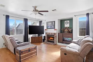 323 Nutcrest Ct, Oakdale, CA 95361 - Photo 18